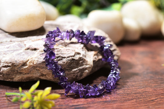 Amethyst Diamond-Shaped Chip Bracelet